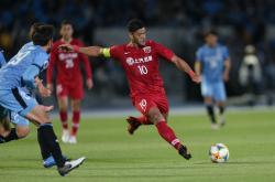 开云体育-上海上港客场惜败水原三星，亚冠小组赛首战告负的简单介绍