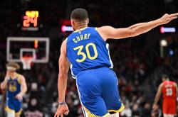 开云体育在线-勇士大胜开拓者，豪取五连胜