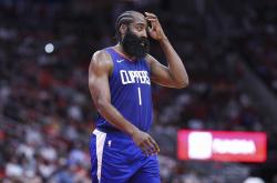 开云体育官方网站-快船客场击败雄鹿，成功继续领跑西部