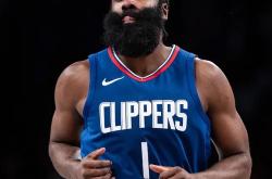 开云体育-火箭力克尼克斯，哈登再砍40+分