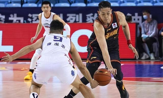 深圳男篮主场告捷，实现翻盘