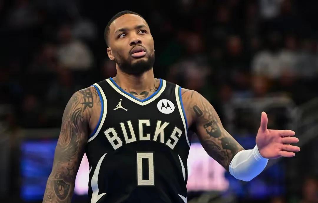 开拓者客场险胜黄蜂，利拉德独揽32分成为MVP