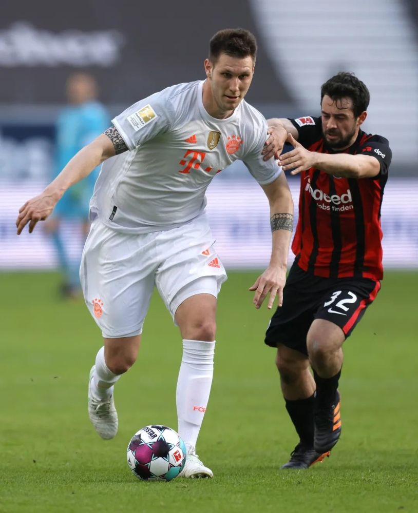 汉堡客场遭遇法兰克福逆转，连续三场失利！的简单介绍