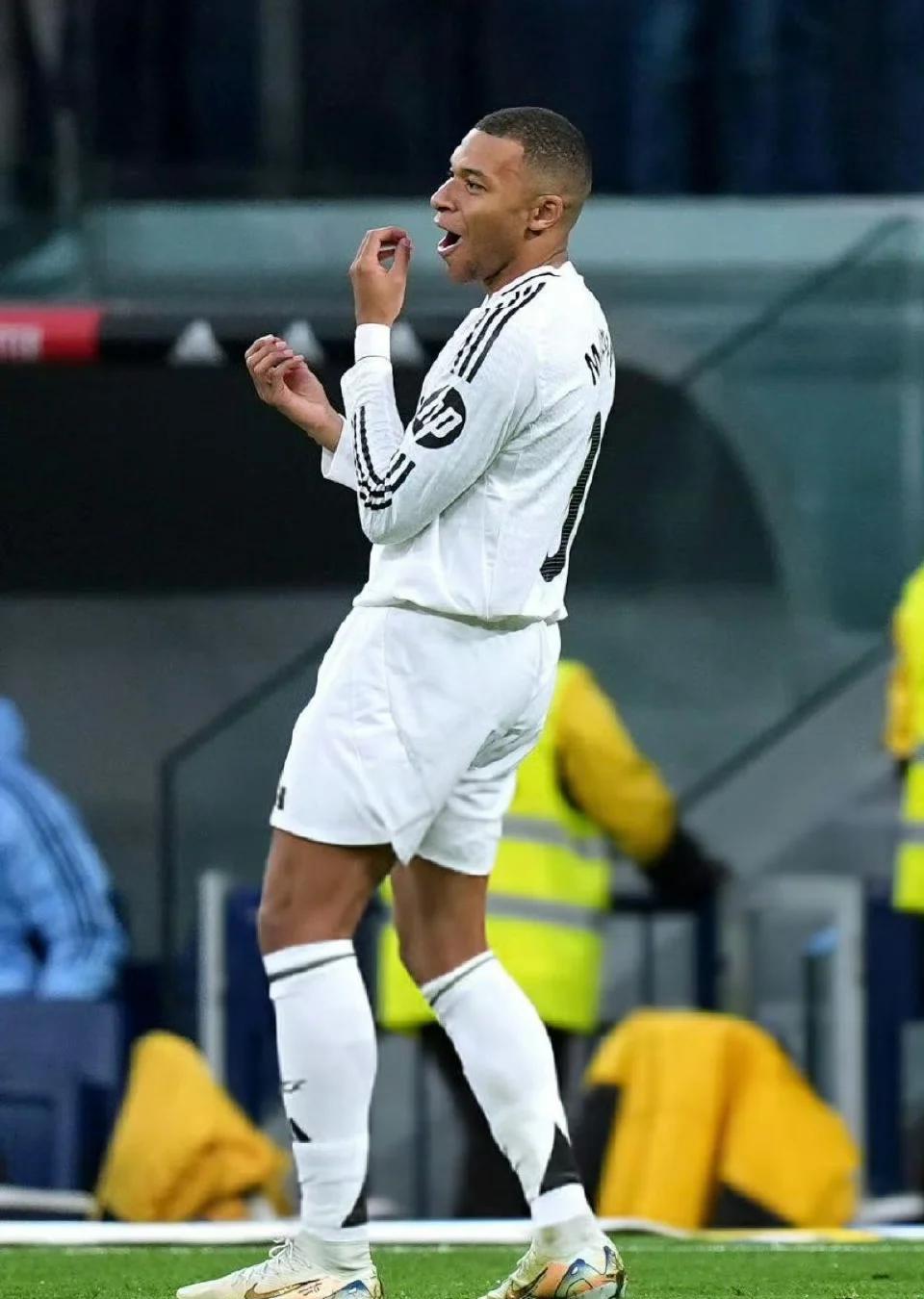 关于皇马主场1-0力克塞维利亚，取得关键胜利的信息