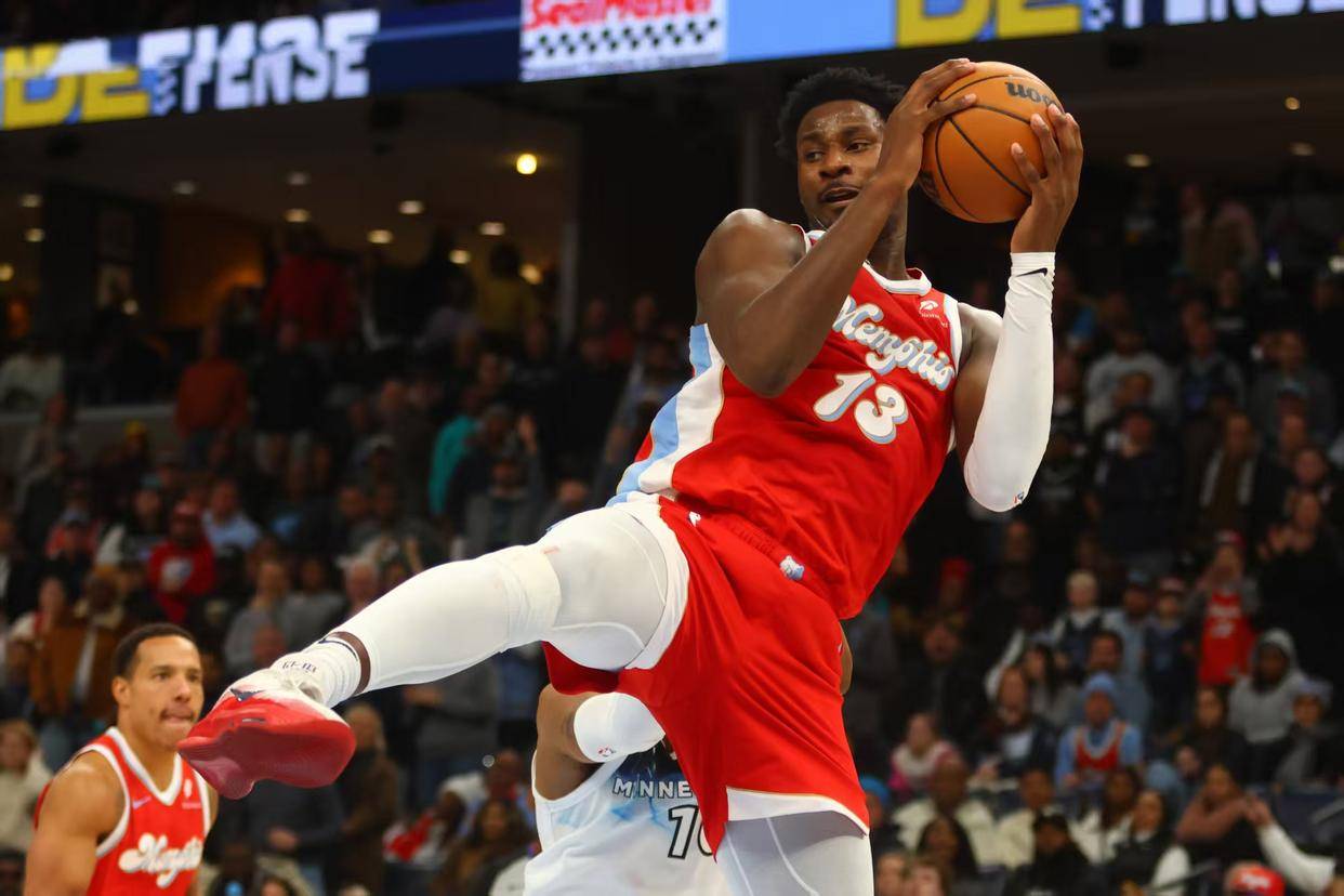 灰熊连胜火箭,迎来三连胜 灰熊连胜火箭,迎来三连胜