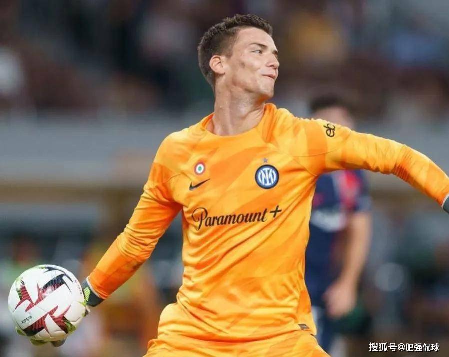 前锋完成转会手续，将出战新赛季